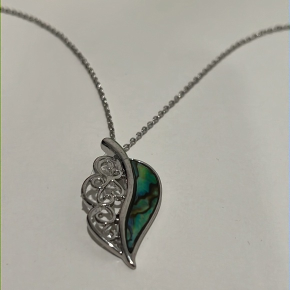 Jade Turquoise Pendant on Silver Necklace - Picture 5 of 5